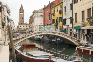 Ponte dei pugni on Rio di San Barnaba in Venice