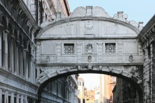 Pont des Soupirs à Venise 02